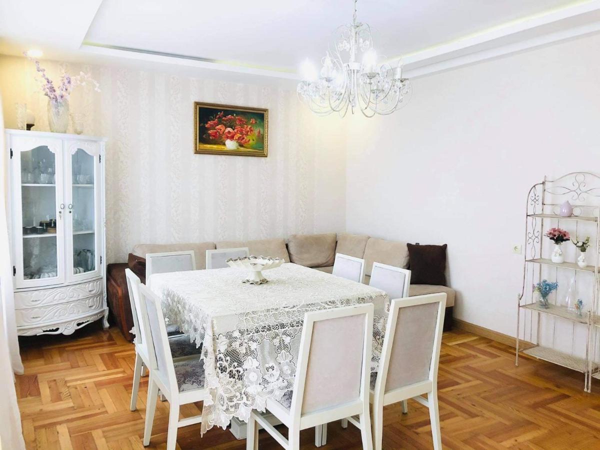 Apartment Near The Sea Batumi Exterior photo